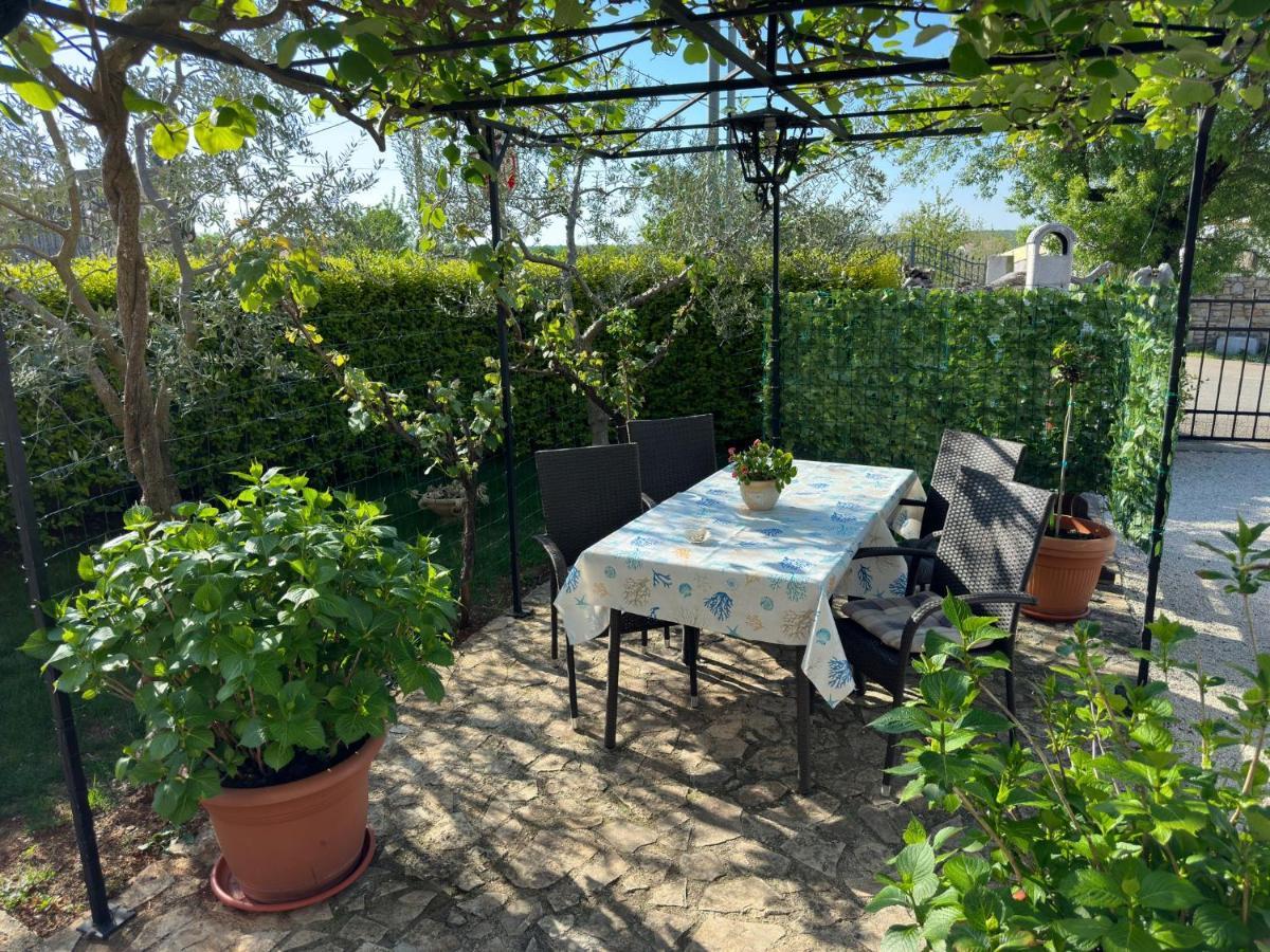 Casa Borgo Ξενοδοχείο Bale Εξωτερικό φωτογραφία